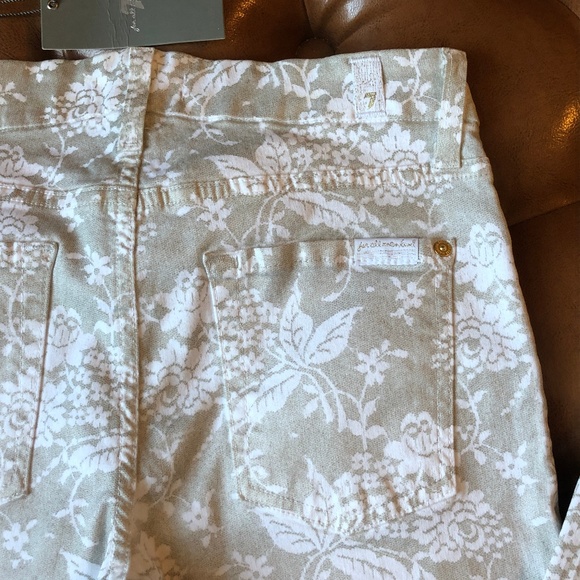 *Host Pick* NWT 7 For All Mankind Skinny Floral Jean - Picture 2 of 9